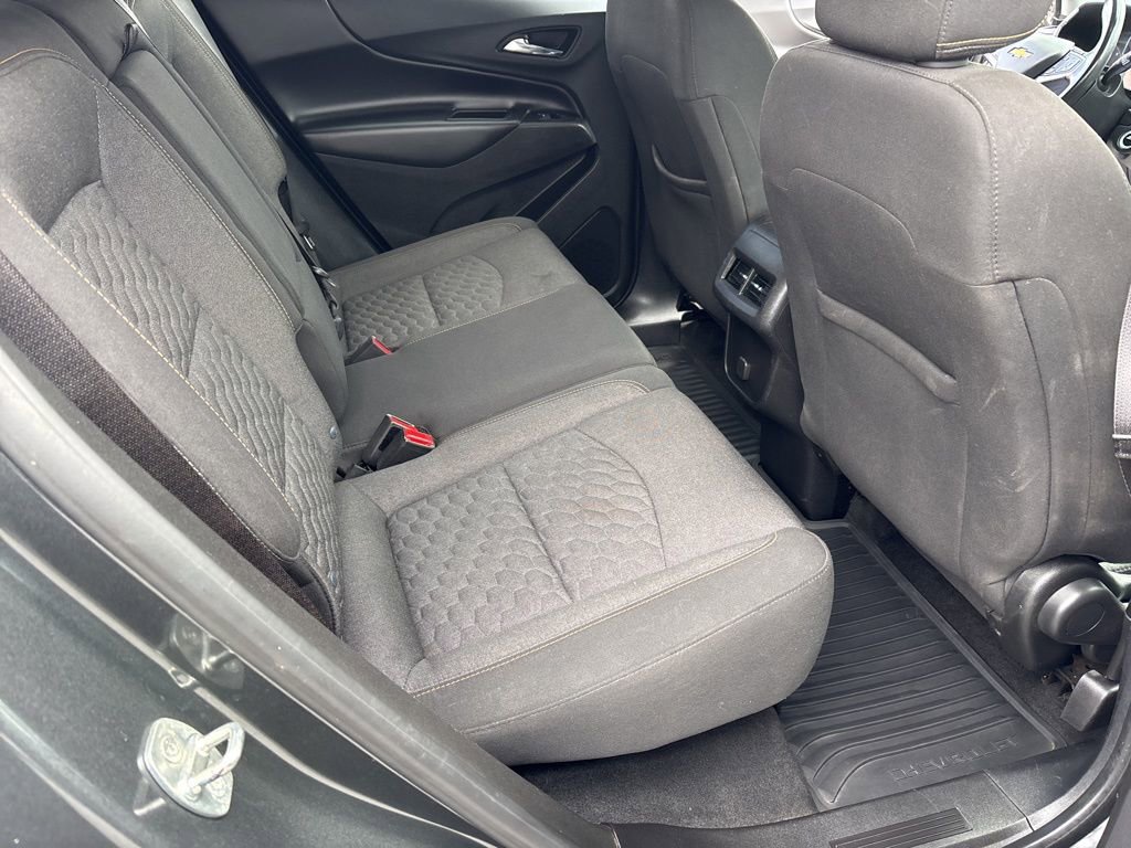 Used 2018 Chevrolet Equinox LT image 18