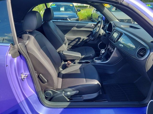 Used 2019 Volkswagen Beetle 2.0T SE FWD image 2