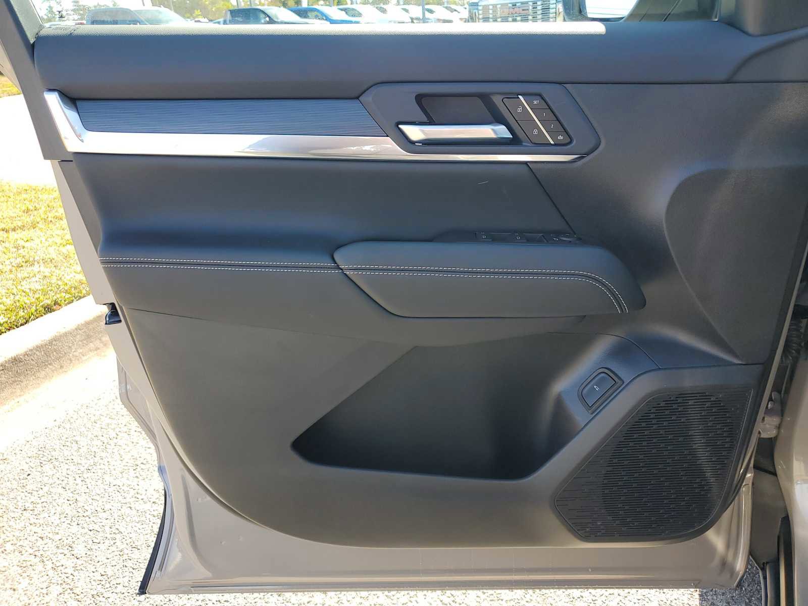 New 2026 GMC Terrain Elevation w/ Elevation Premium Package image 15