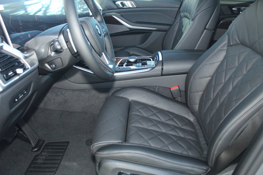 Used 2026 BMW X5 xDrive40i AWD/4WD image 19