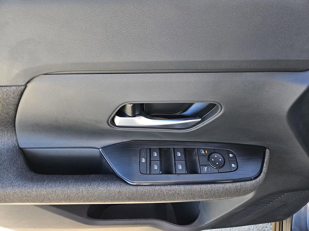 New 2026 Nissan Kicks SV image 12