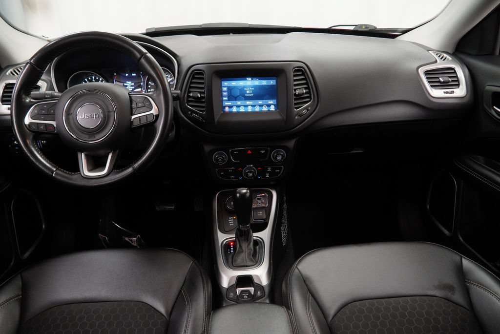 Certified 2020 Jeep Compass Latitude AWD/4WD image 25