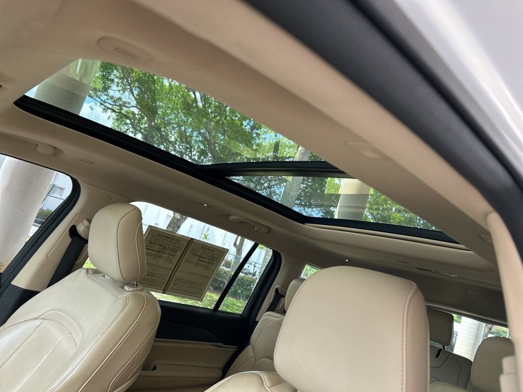 Used 2021 Jeep Grand Cherokee L Limited RWD image 11