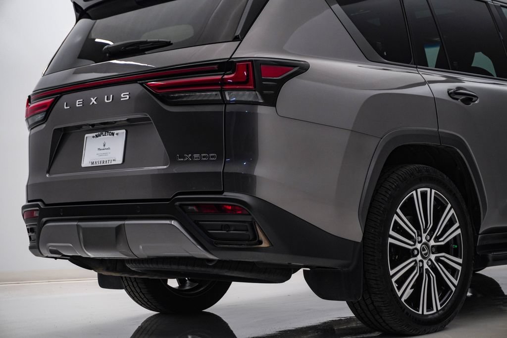 Used 2023 Lexus LX 600 4WD w/ Appearance Package image 12