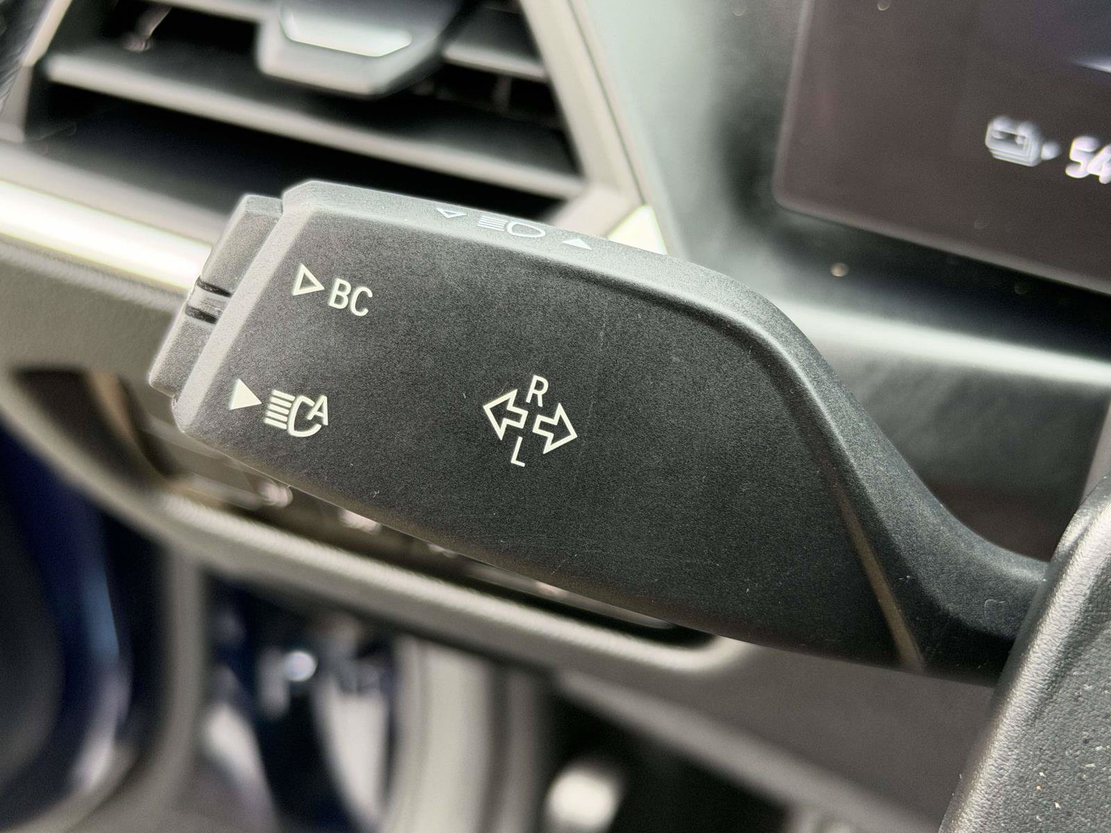 Used 2023 BMW i4 eDrive35 w/ Premium Package RWD image 16