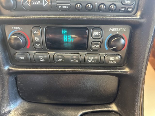 Used 2002 Chevrolet Corvette Base w/ Preferred Equipment Group1 image 27