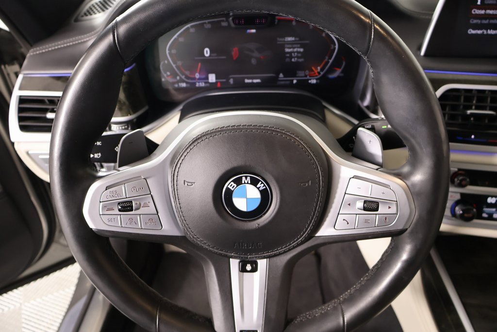 Used 2021 BMW 750i xDrive w/ Executive Package image 4