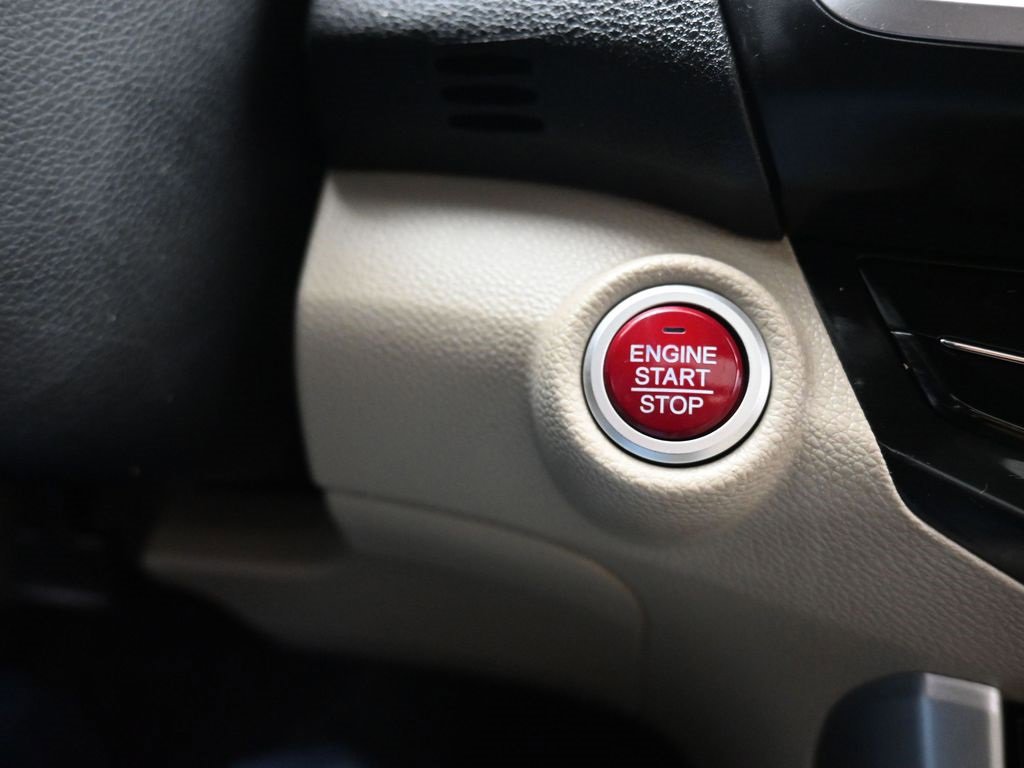 Used 2017 Honda Accord Touring image 23