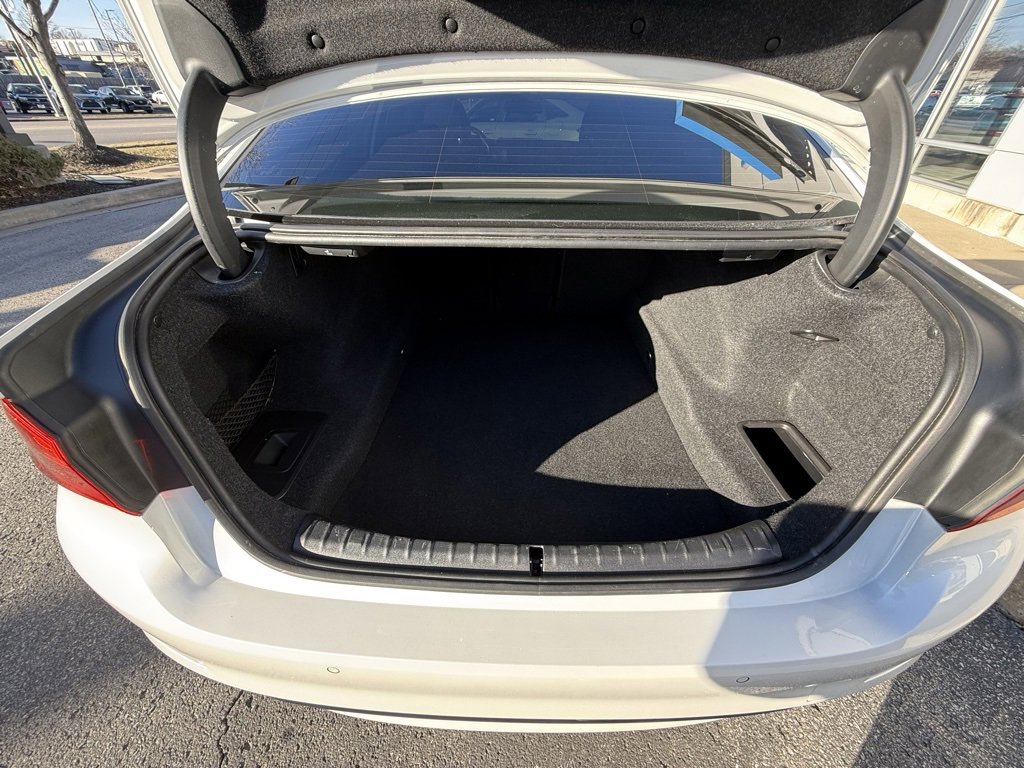 Used 2020 BMW 530i xDrive w/ M Sport Package image 35