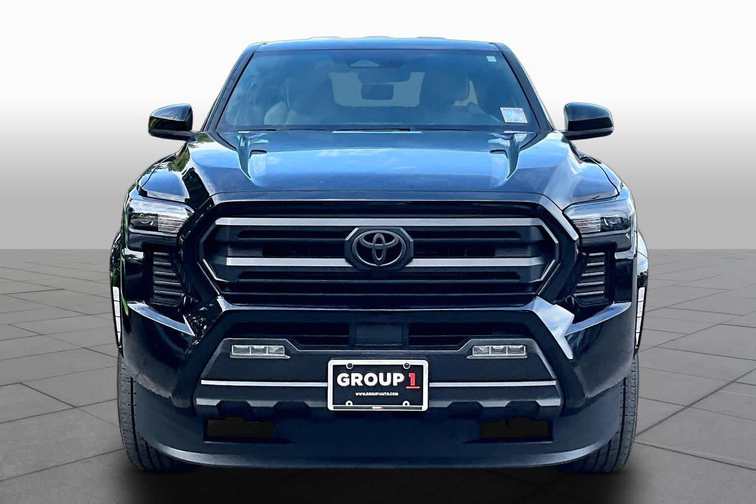 Certified 2024 Toyota Tacoma SR5 AWD/4WD image 4