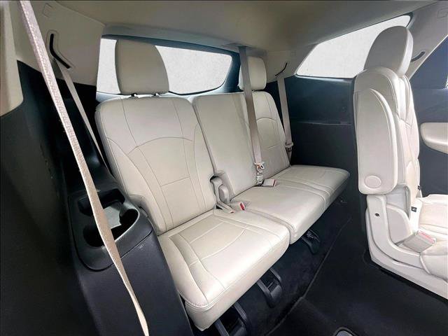 Used 2024 Buick Enclave Essence FWD image 30