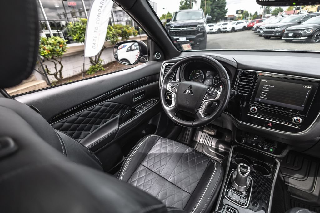 Used 2022 Mitsubishi Outlander GT AWD/4WD image 20