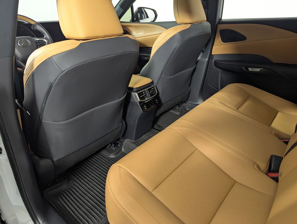 Used 2025 Lexus RX 350 Premium Plus w/ Accessory Package (K3) image 32