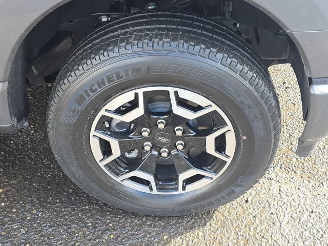 Used 2023 Ford F150 Lightning XLT AWD/4WD image 9
