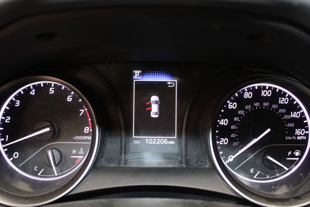 Used 2022 Toyota Camry SE FWD image 18