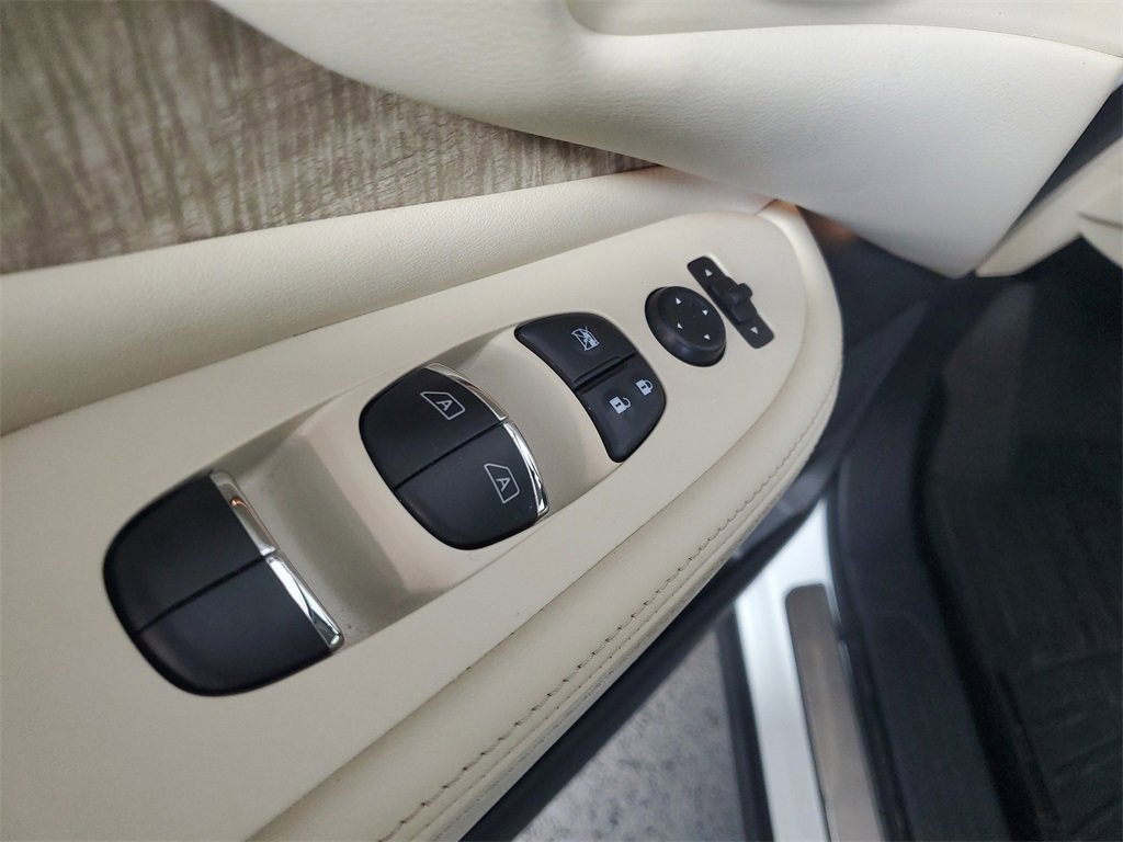 Used 2021 Nissan Murano SL image 15