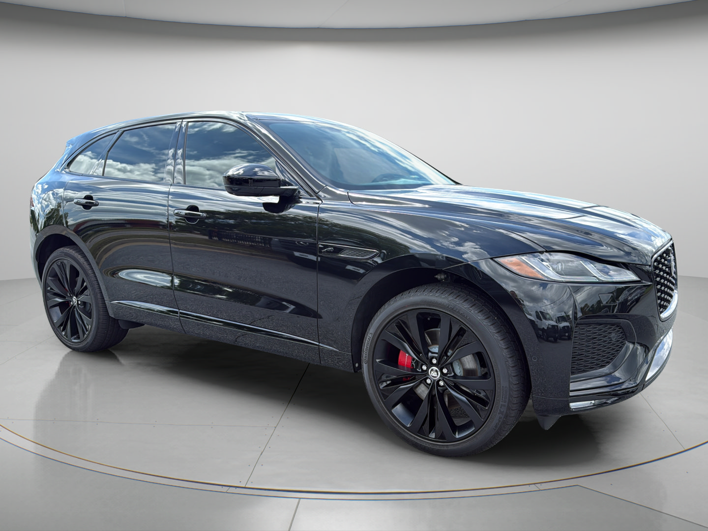 Used 2026 Jaguar F-PACE R-Dynamic S AWD/4WD image 7