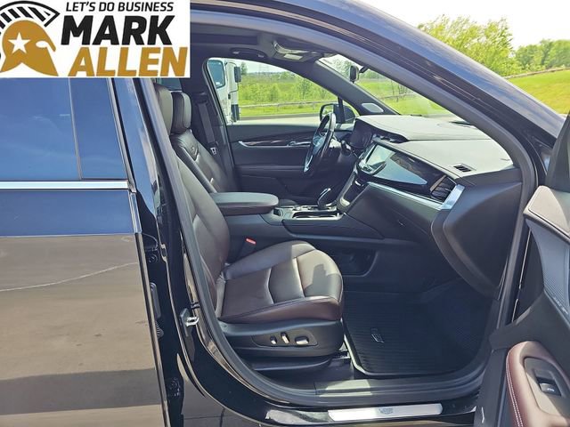 Used 2024 Cadillac XT6 Premium Luxury w/ Technology Package AWD/4WD image 28