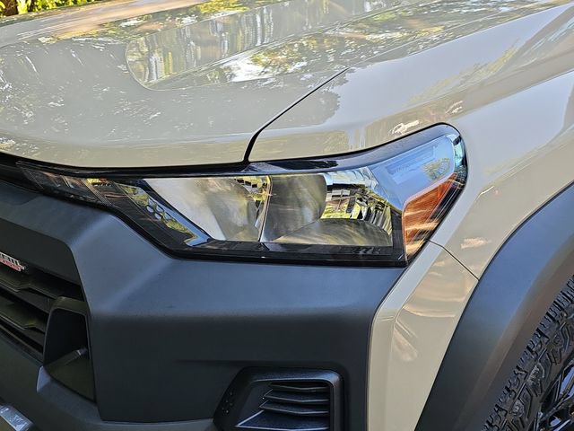 Used 2023 Chevrolet Colorado Trail Boss AWD/4WD image 28