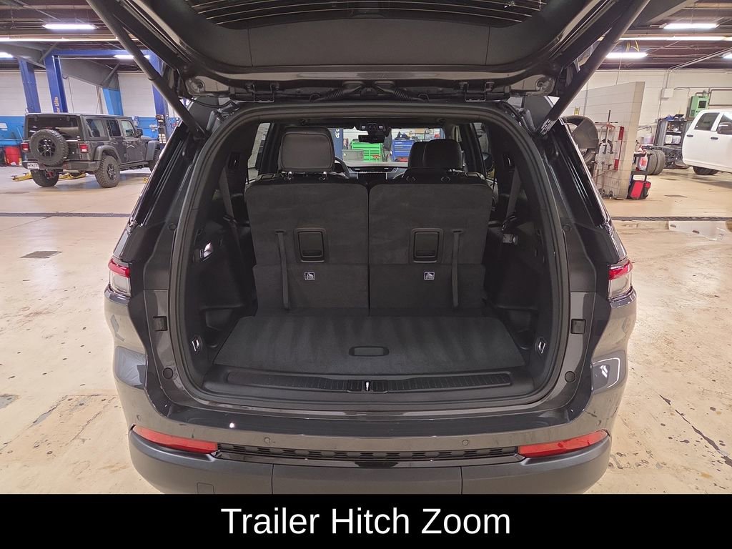New 2025 Jeep Grand Cherokee L Limited w/ Luxury Tech Group II image 23
