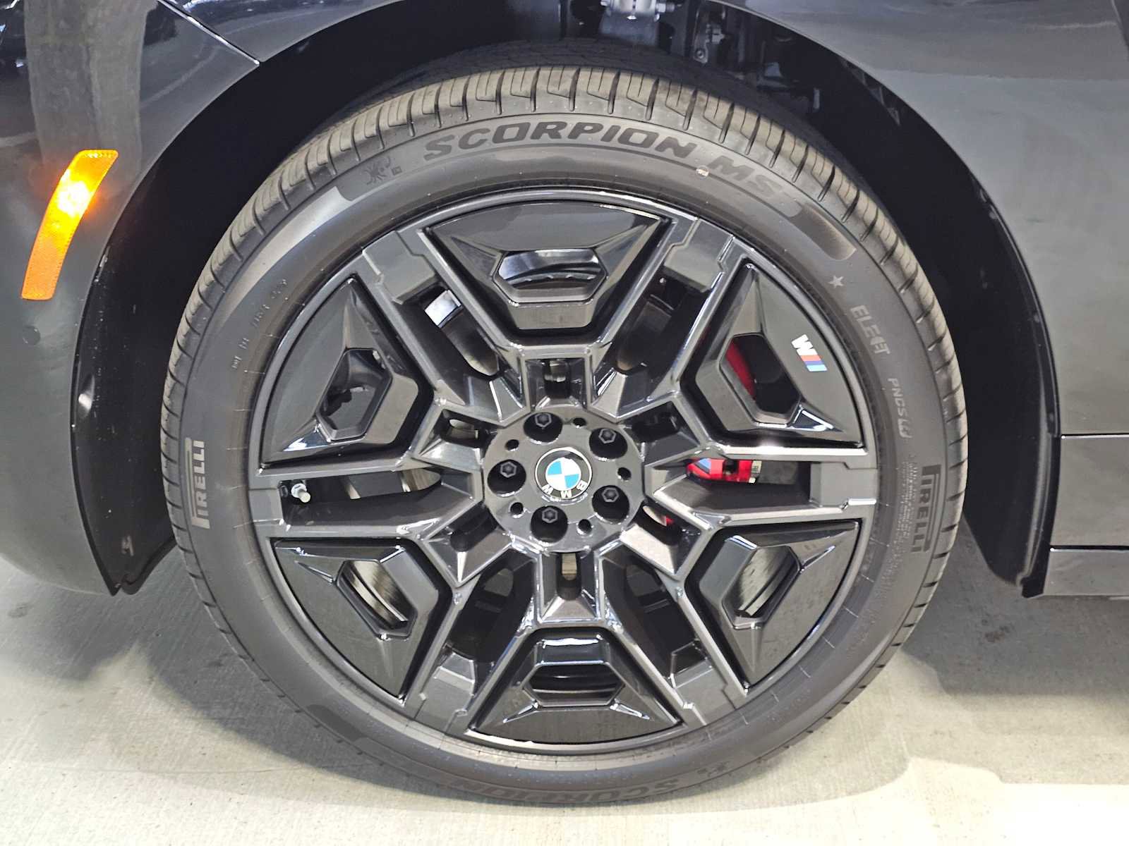 New 2026 BMW iX xDrive45 w/ M Sport Package image 30