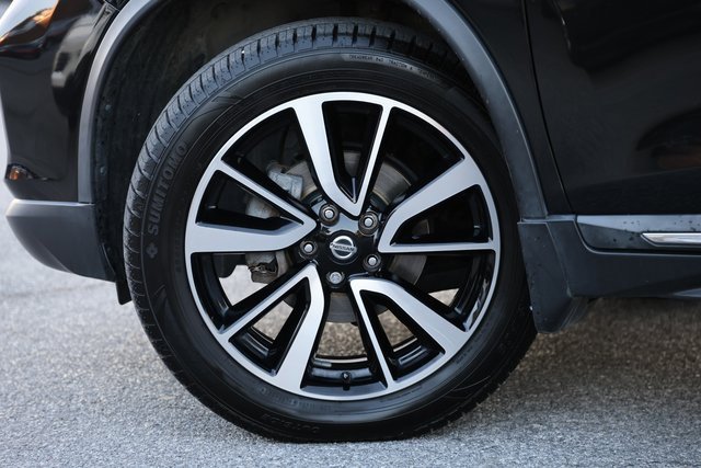 Used 2020 Nissan Rogue SL image 3