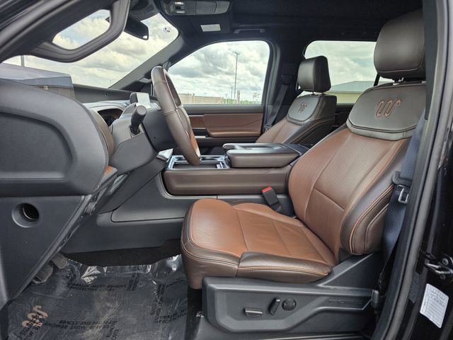 Used 2025 Ford Expedition King Ranch AWD/4WD image 14