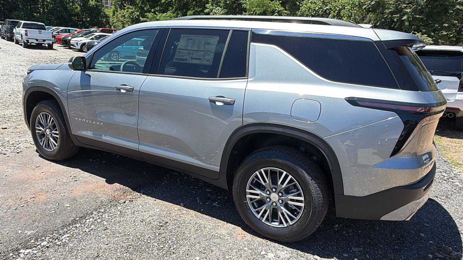 New 2026 Chevrolet Traverse LT FWD image 7