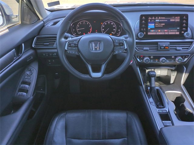 Used 2018 Honda Accord Touring image 15