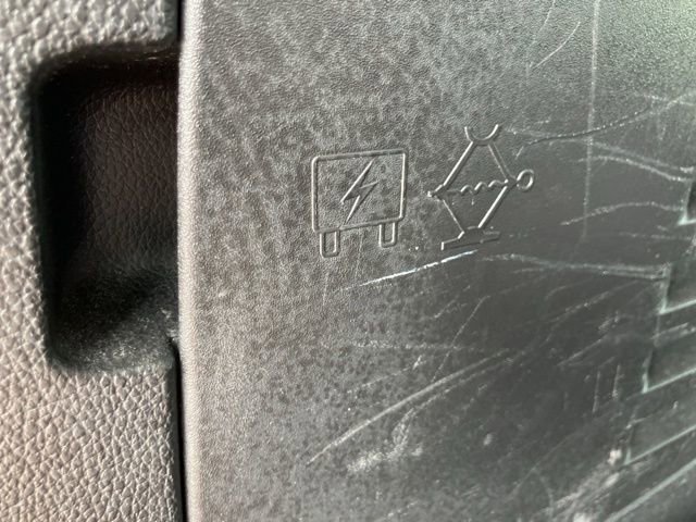 Used 2020 GMC Yukon XL Denali w/ Open Road Package image 43