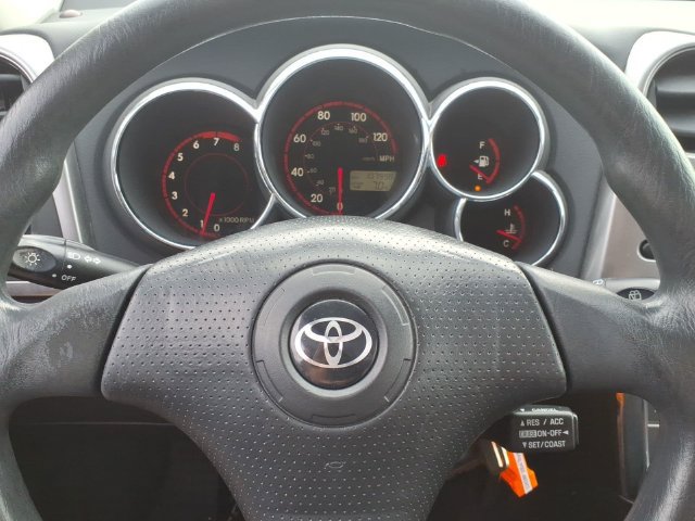Used 2004 Toyota Matrix FWD image 21