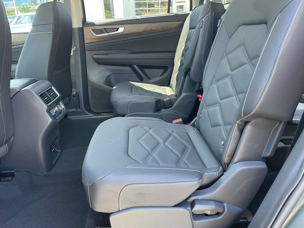 New 2026 Volkswagen Atlas SE FWD image 9