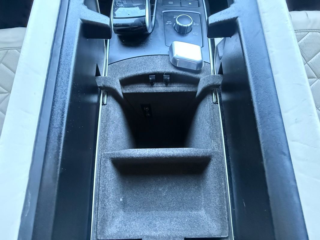 Used 2017 Mercedes-Benz GLS 550 4MATIC image 19