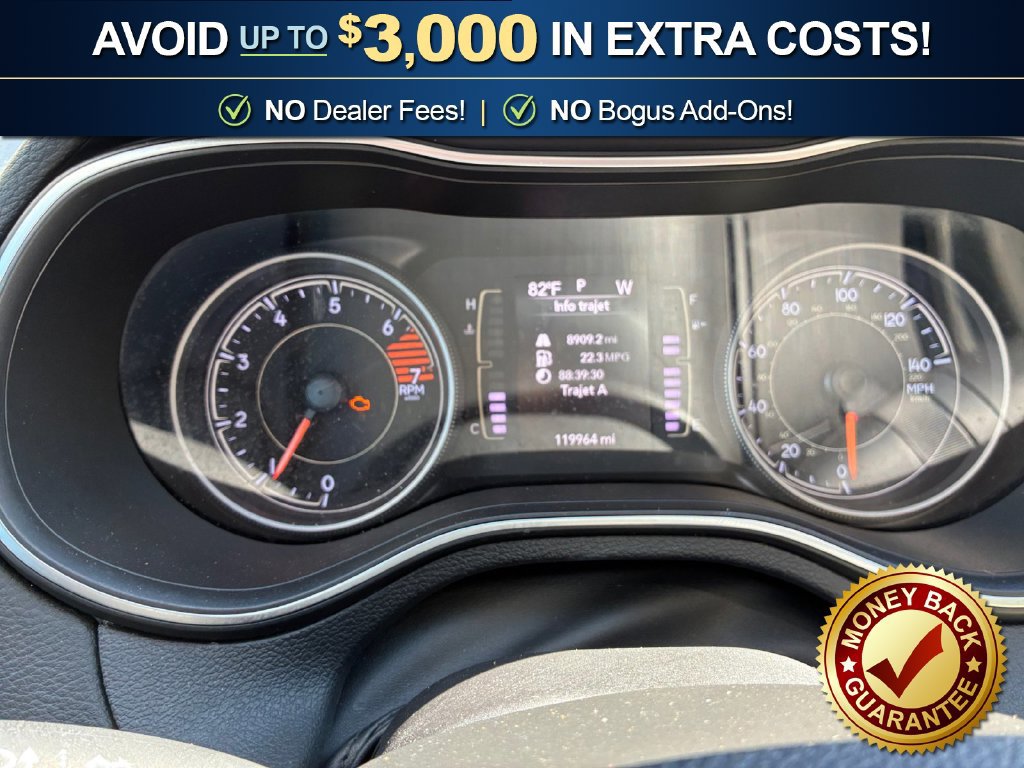 Used 2019 Jeep Cherokee Latitude Plus FWD image 19