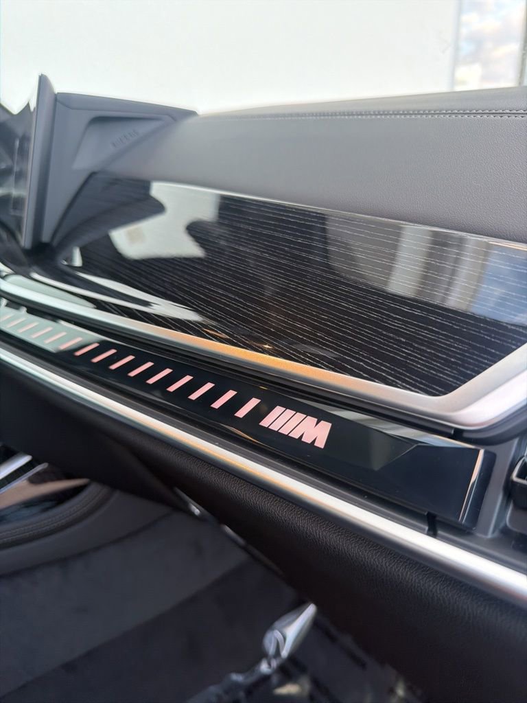 New 2026 BMW X7 M60i image 35