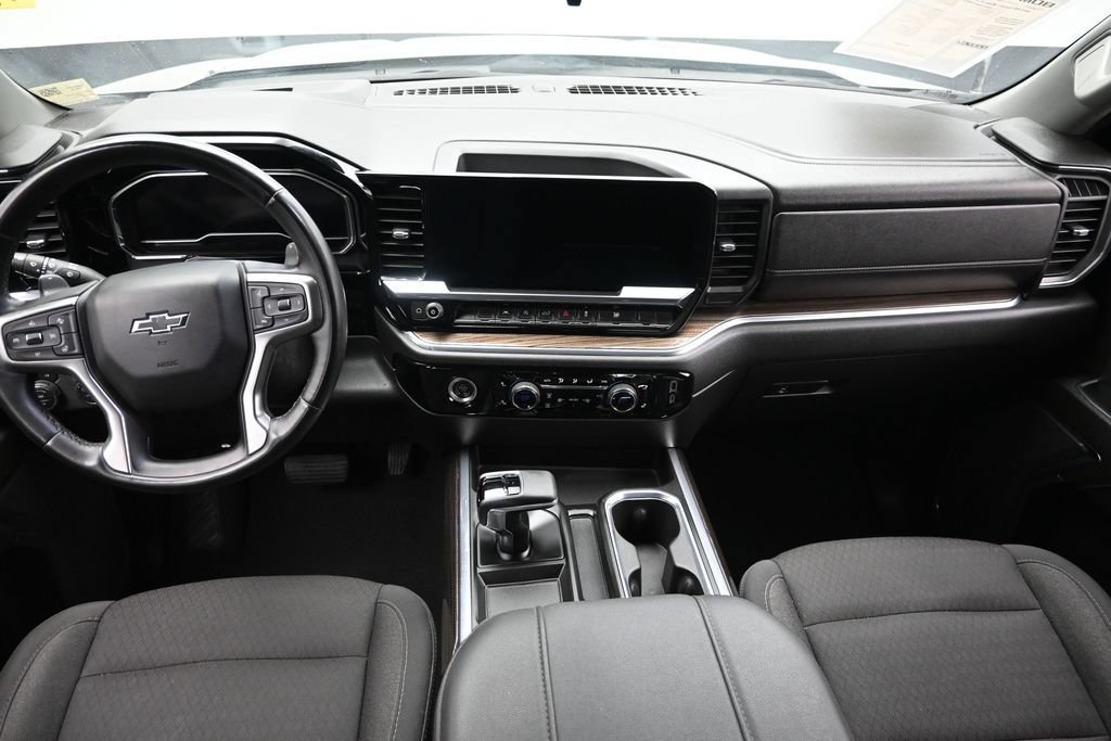 Used 2023 Chevrolet Silverado 1500 RST AWD/4WD image 15