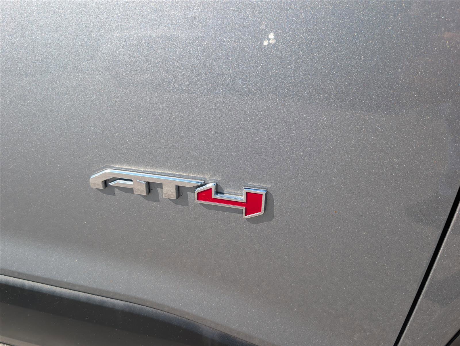 Used 2023 GMC Acadia AT4 w/ Trailering Package AWD/4WD image 10