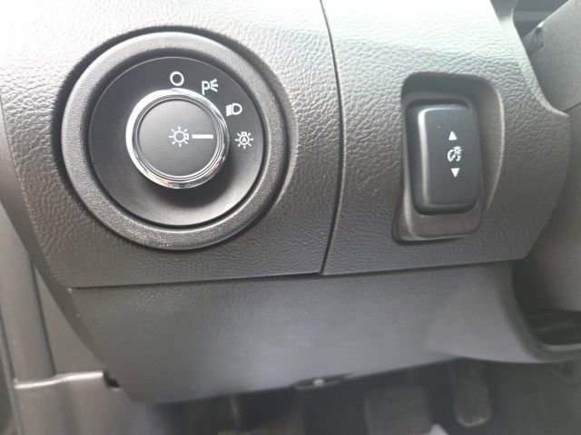 Used 2017 Ford Taurus Limited image 36