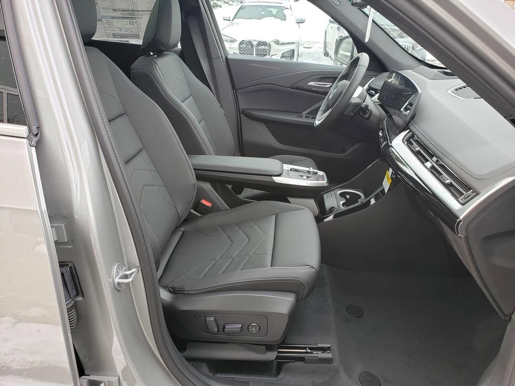 New 2026 BMW X1 xDrive28i w/ Technology Package AWD/4WD image 22