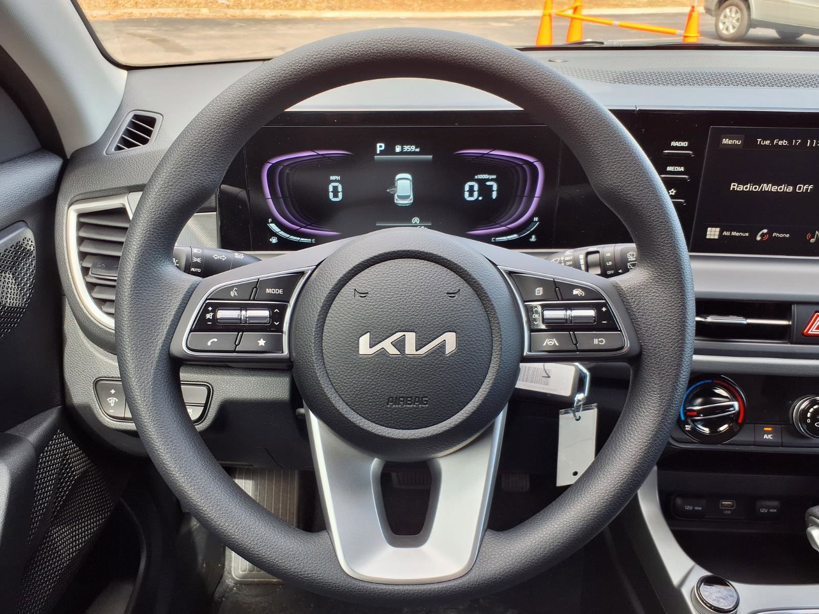 New 2026 Kia Seltos LX image 7