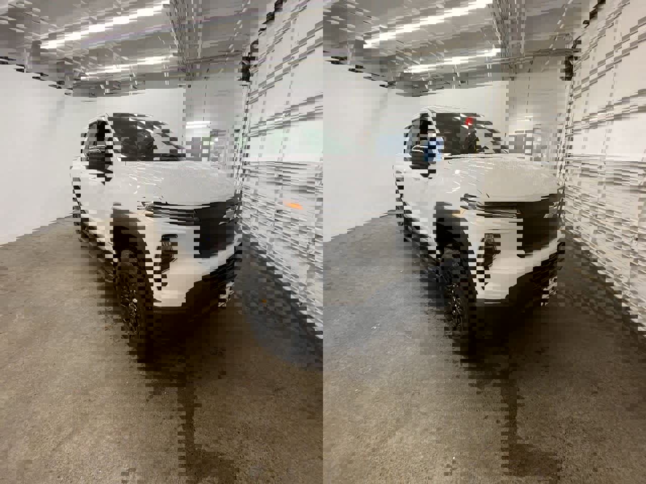 Used 2024 Chevrolet Silverado EV W/T image 8