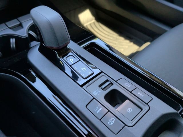 New 2026 Toyota Prius Plug-In Hybrid FWD image 25