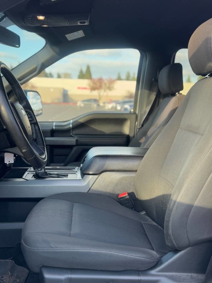 Used 2018 Ford F150 XLT w/ Equipment Group 302A Luxury image 3