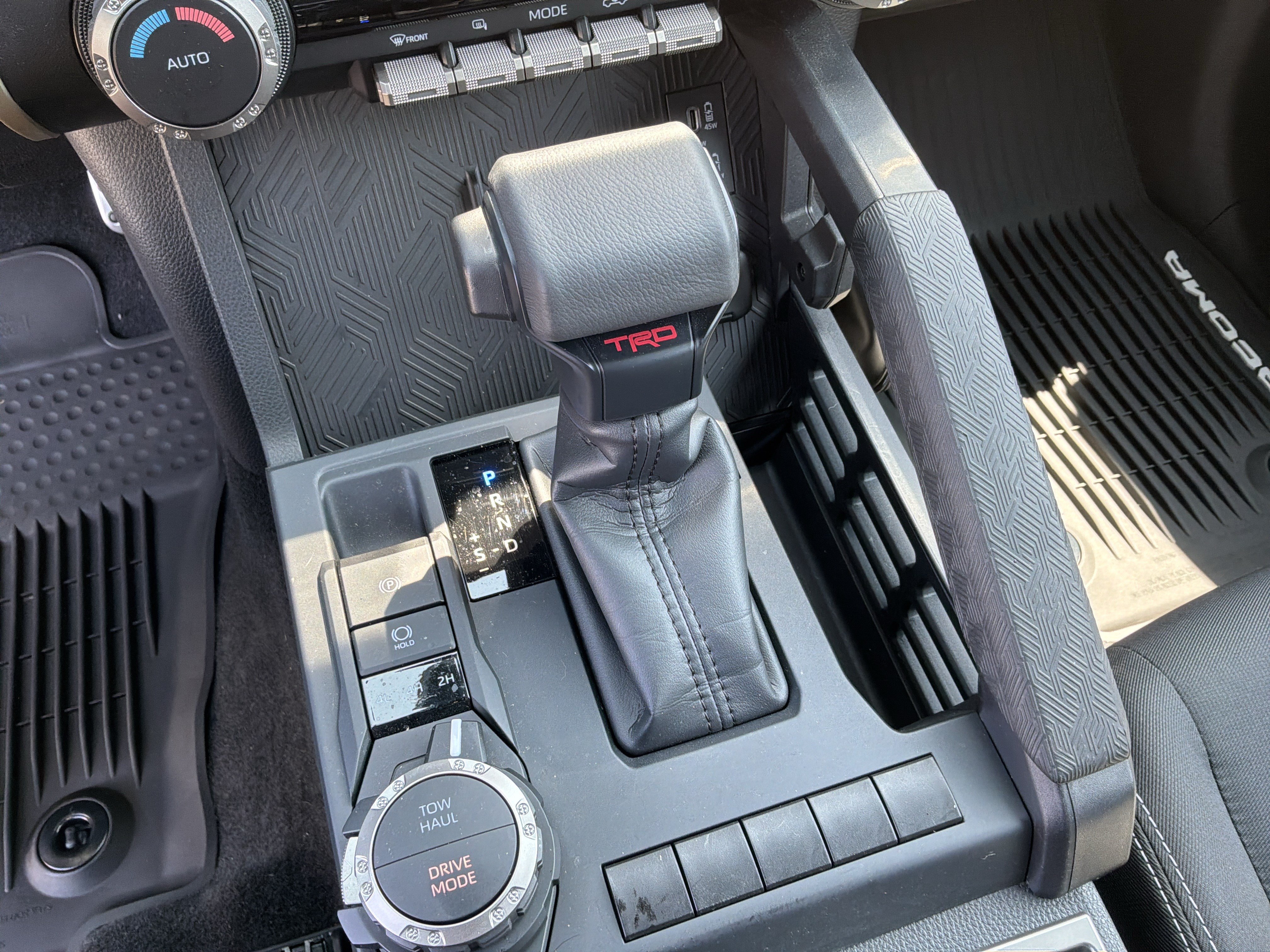Used 2025 Toyota Tacoma TRD Sport w/ TRD Sport Premium Package AWD/4WD image 26