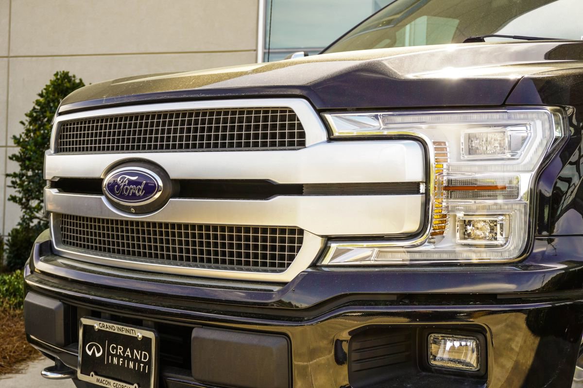 Used 2019 Ford F150 Platinum w/ Equipment Group 701A Luxury image 2