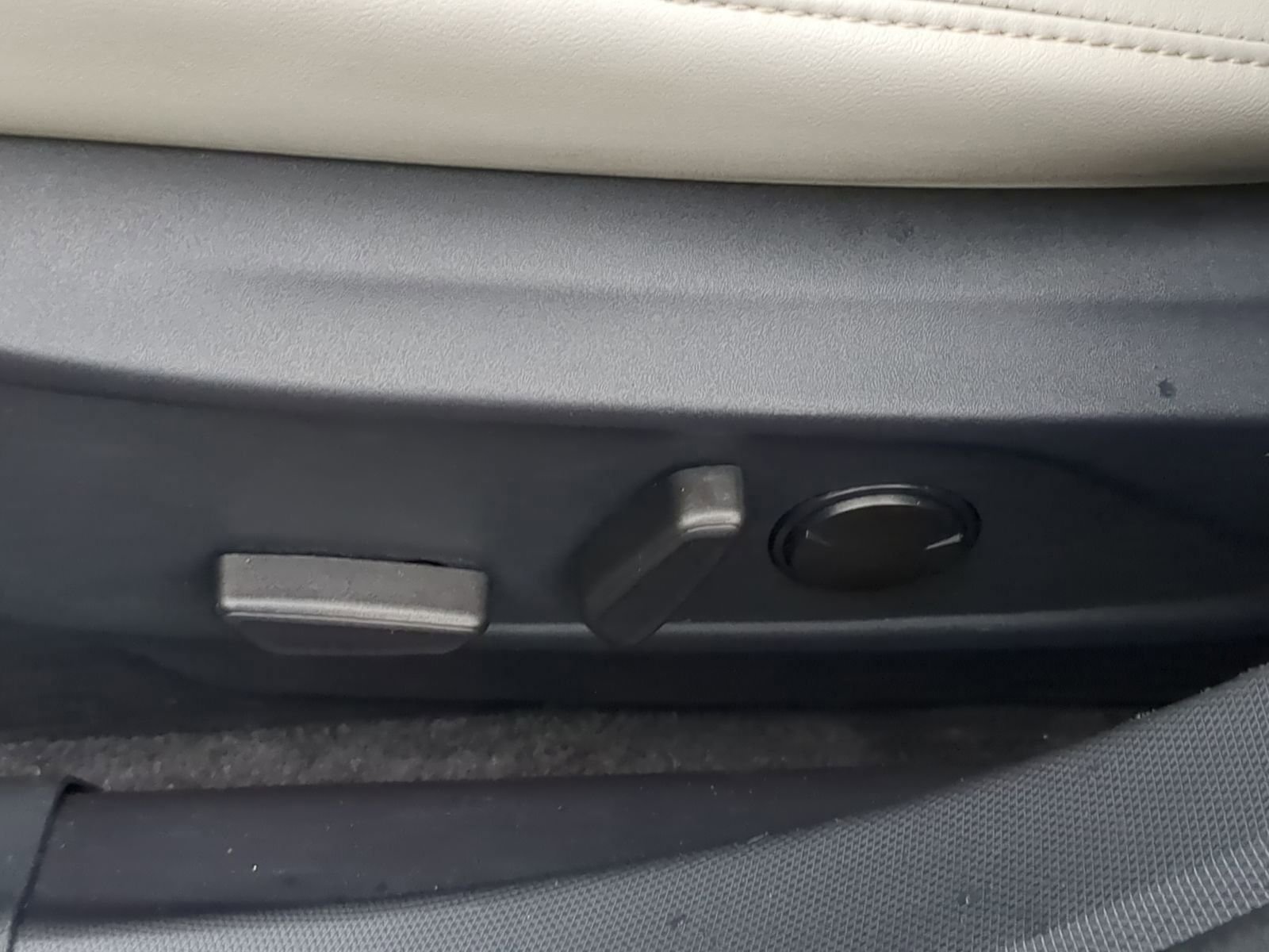 Used 2021 Ford Mustang Mach-E Premium image 21