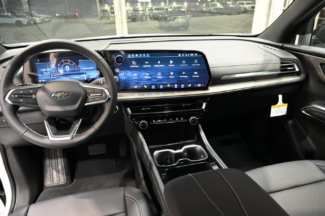 New 2027 Chevrolet Traverse LT w/ Midnight/Sport Edition FWD image 13