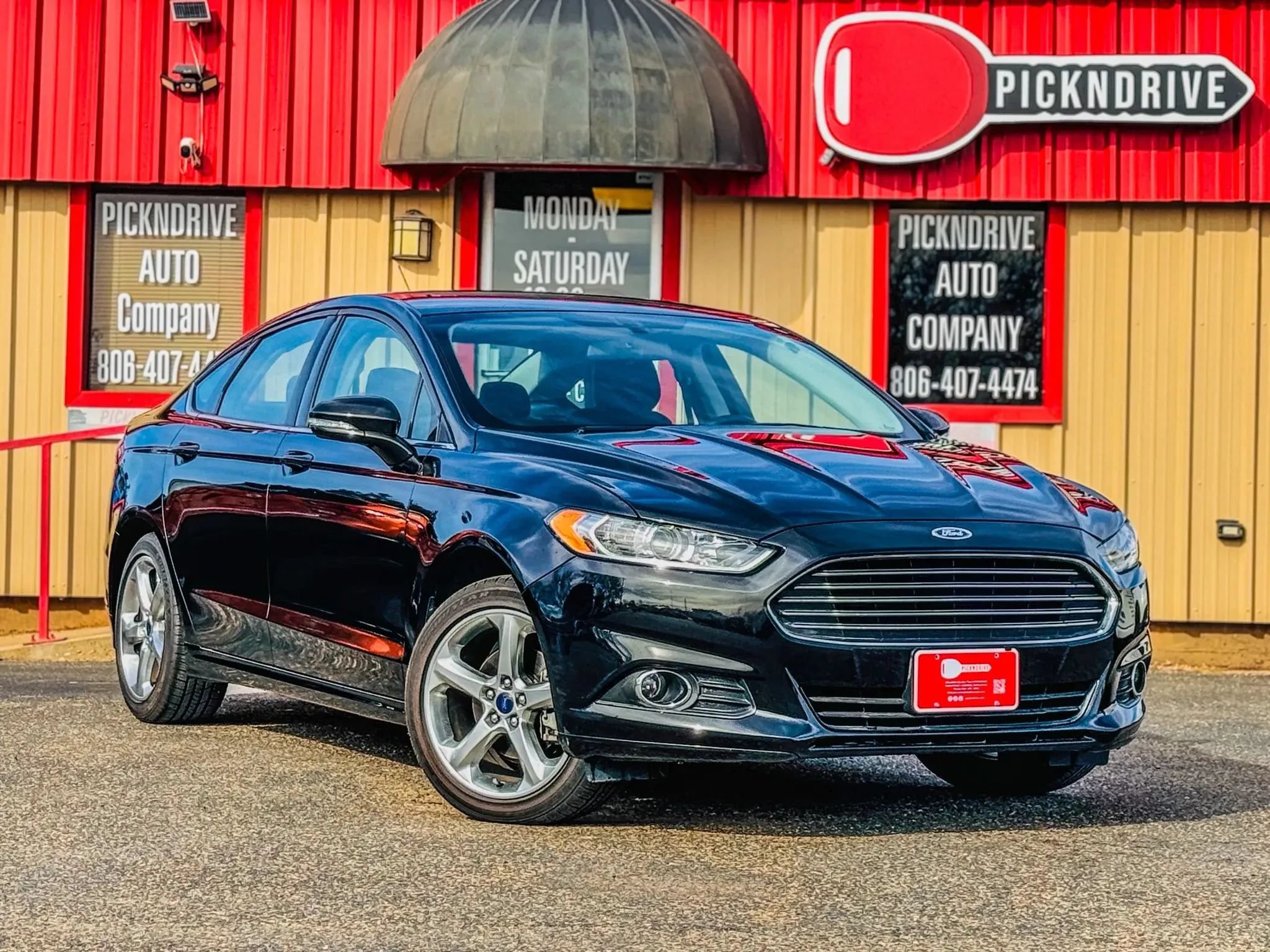 Used 2014 Ford Fusion SE FWD image 1