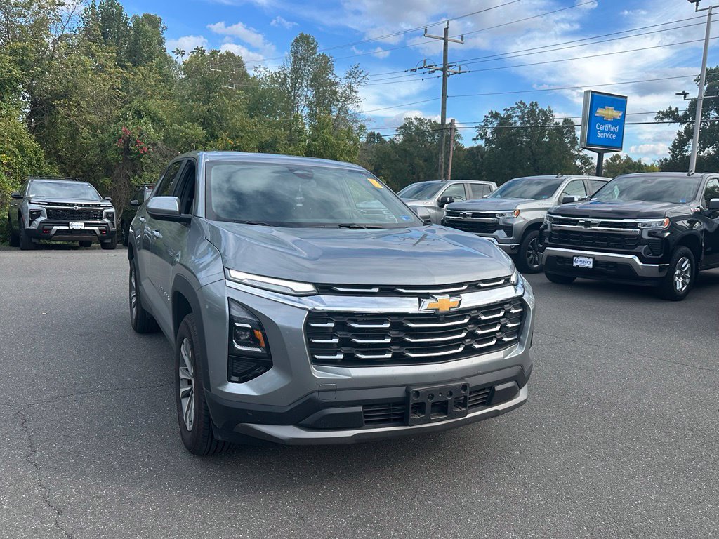 Used 2026 Chevrolet Equinox LT AWD/4WD image 25