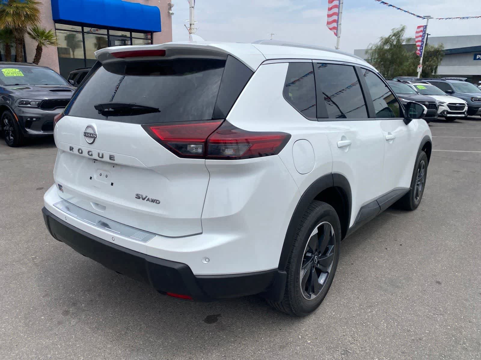 Used 2024 Nissan Rogue SV w/ SV Premium Package AWD/4WD image 7
